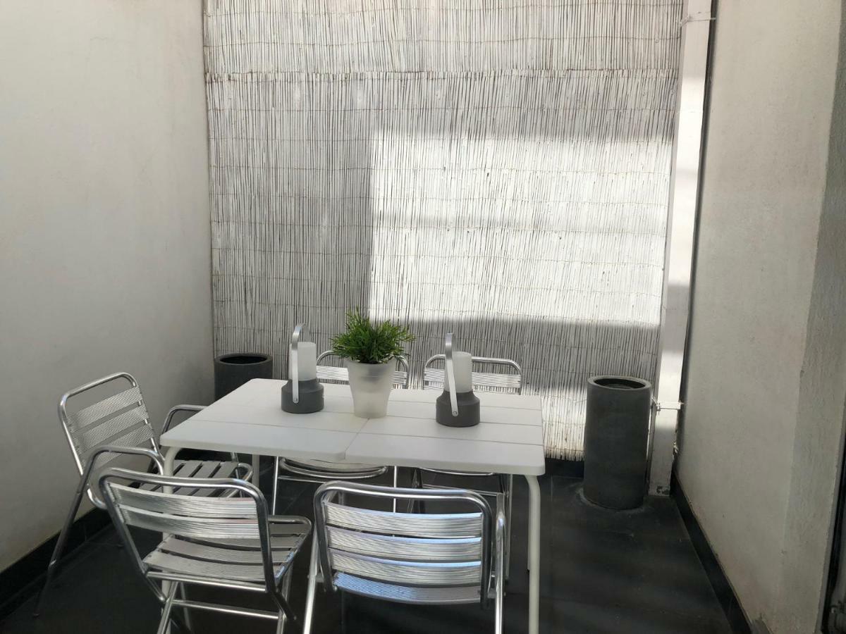 Seawind Apartment *